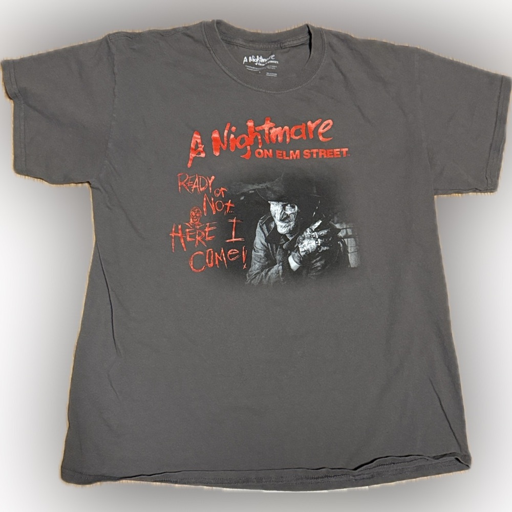 A NIGHTMARE ON ELM STREET TEE SHIRT LARGE